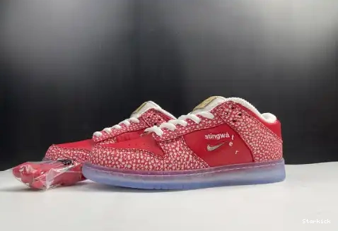 SB - Dunk Magic Low Stingwater Nike DH7650-600 Mushroom 0501